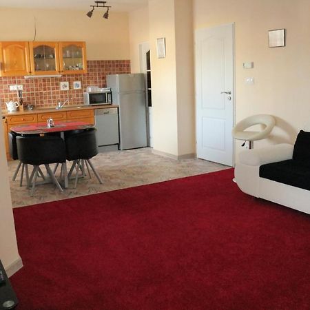 Apartments Vera Κάρλοβι Βάρι Εξωτερικό φωτογραφία