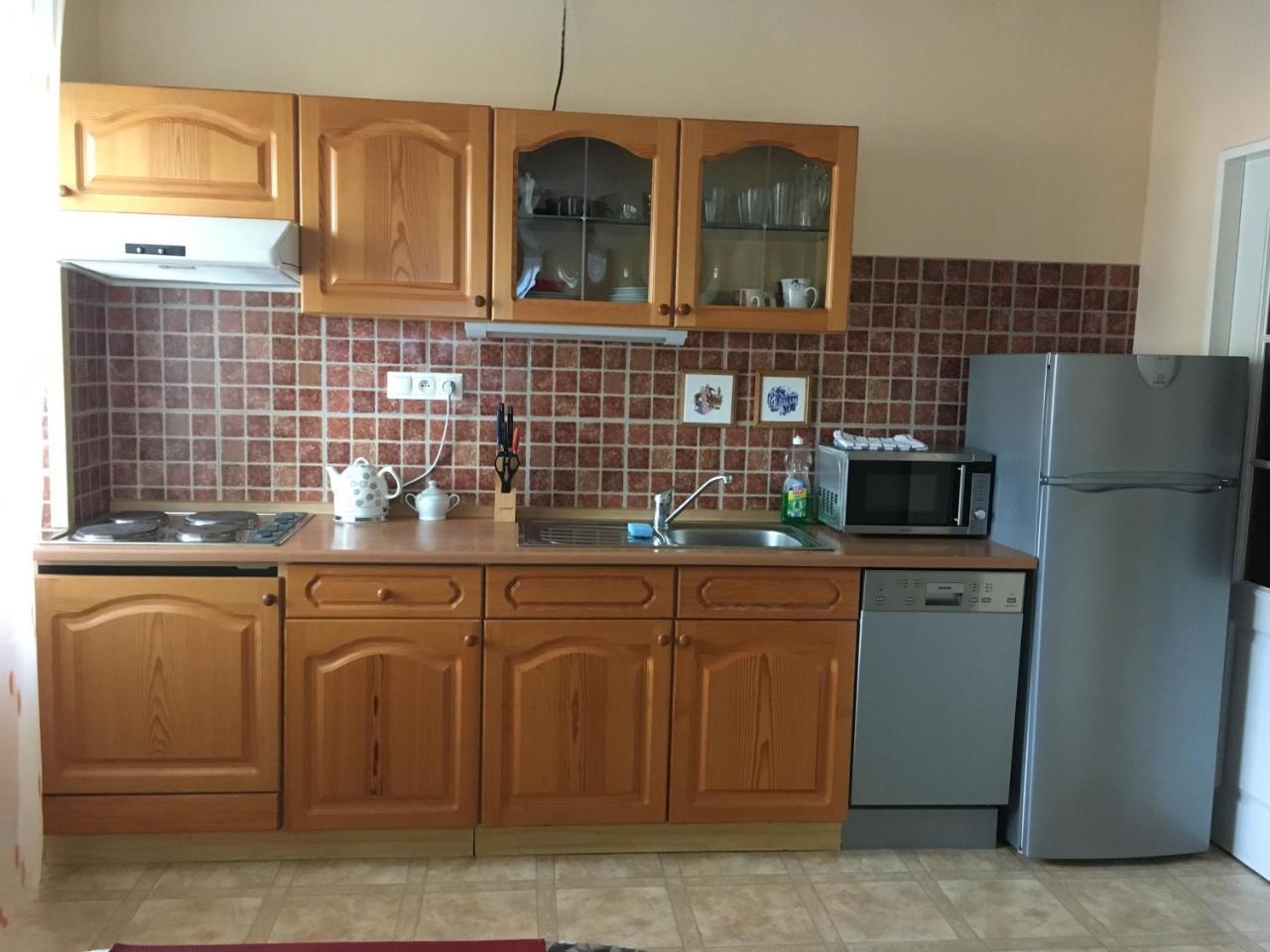 Apartments Vera Κάρλοβι Βάρι Εξωτερικό φωτογραφία